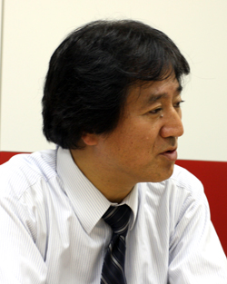 山下義人氏